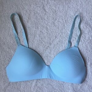 Victoria's Secret Sky Blue T-Shirt Wireless Bra Size 36C